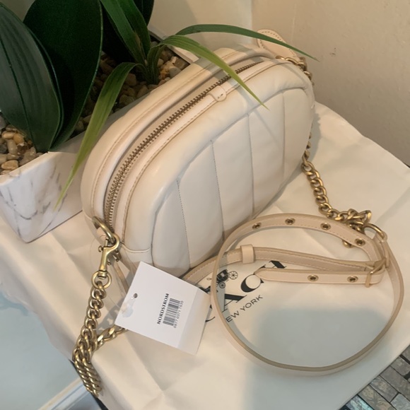 Coach Quilted Leather Camera Bag
COACH - Picture 11 of 14